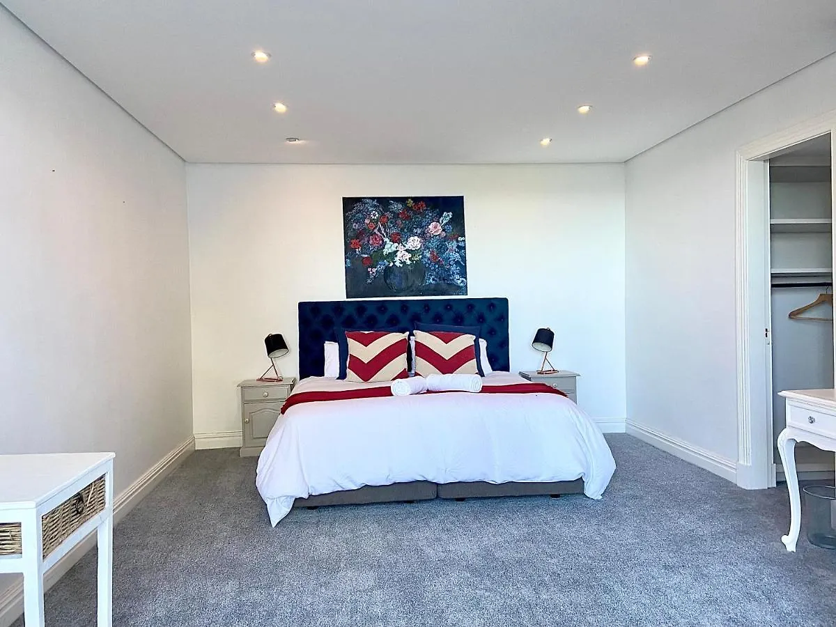 Private Pool! Bantry Bay Large Flat With Solar Apartment Cape Town 0*,  South Africa