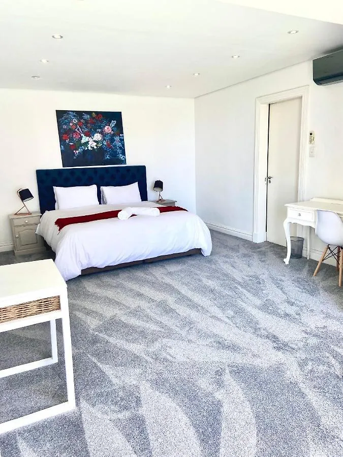 Private Pool! Bantry Bay Large Flat With Solar Apartment Cape Town
